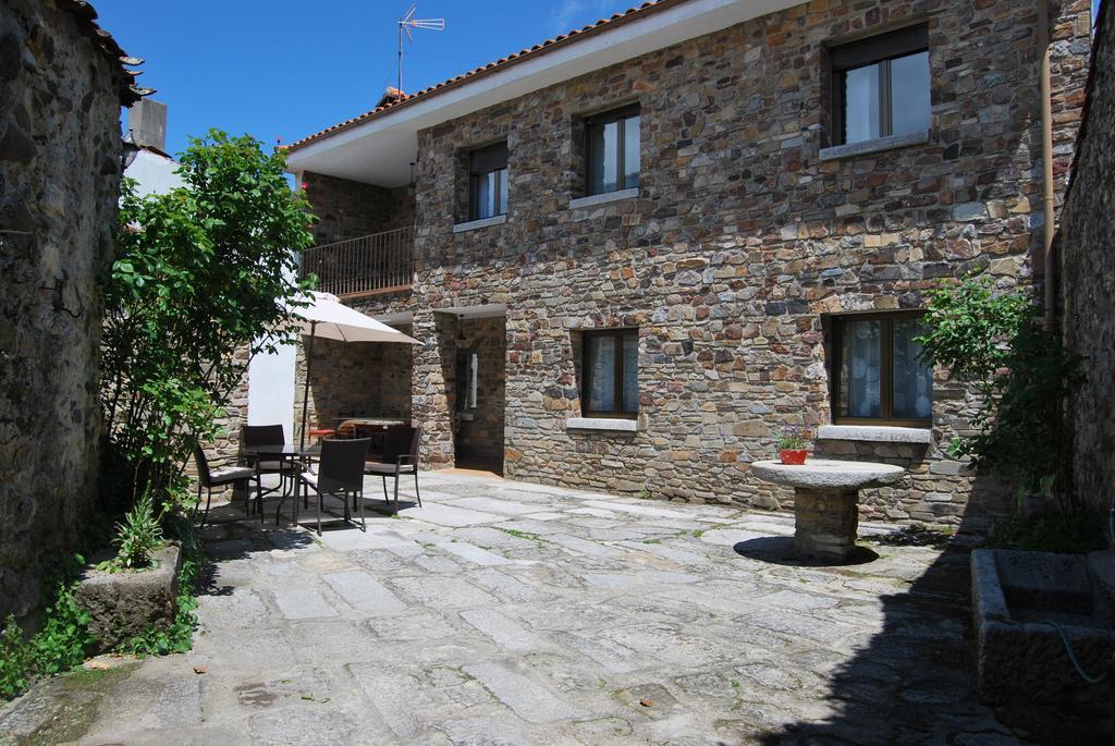 Casa Rural La Cuadraa Linares de Riofrío Eksteriør billede