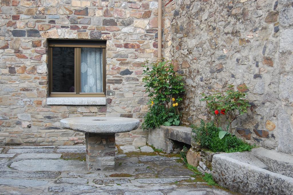 Casa Rural La Cuadraa Linares de Riofrío Eksteriør billede