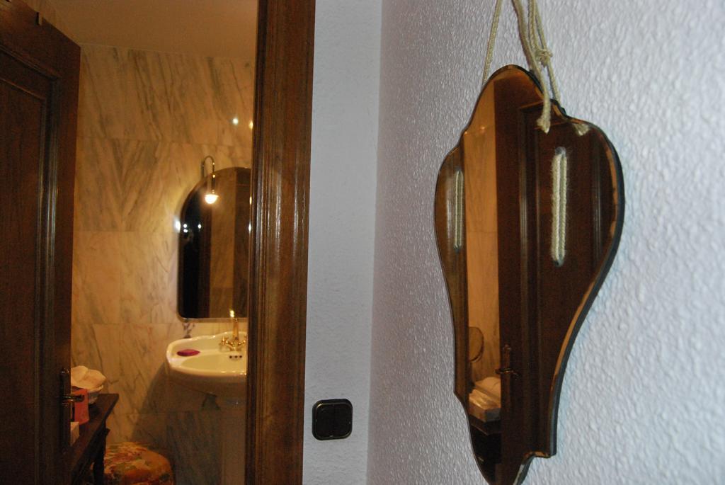 Casa Rural La Cuadraa Linares de Riofrío Eksteriør billede
