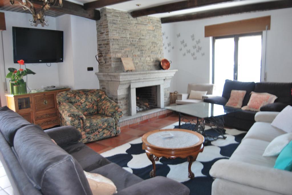 Casa Rural La Cuadraa Linares de Riofrío Eksteriør billede