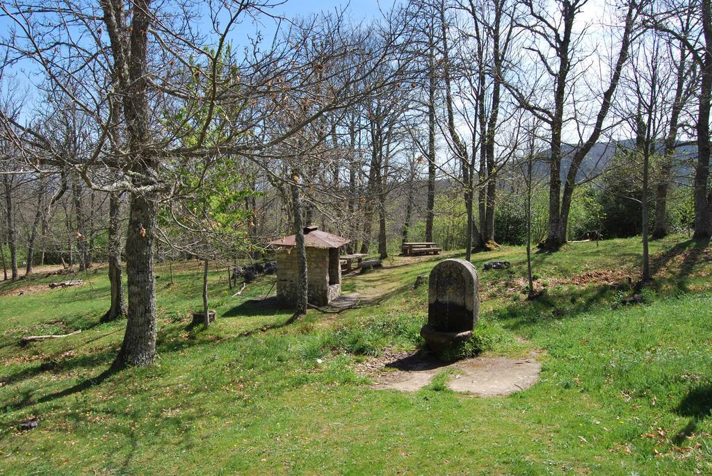 Casa Rural La Cuadraa Linares de Riofrío Eksteriør billede