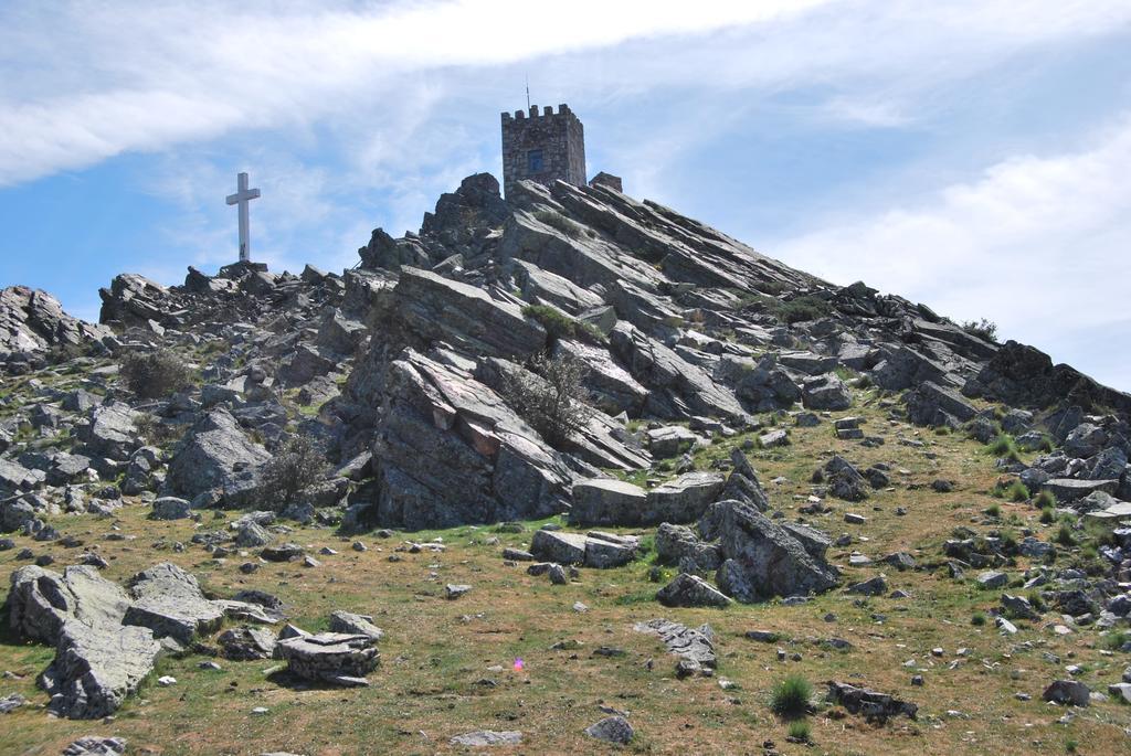Casa Rural La Cuadraa Linares de Riofrío Eksteriør billede
